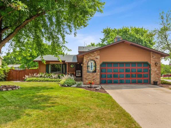3201 Bohnet Blvd N, Fargo, ND 58102