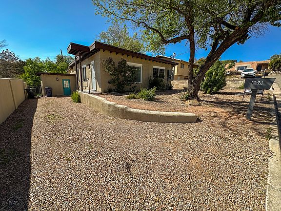 2nd image of 608 Pinon Dr