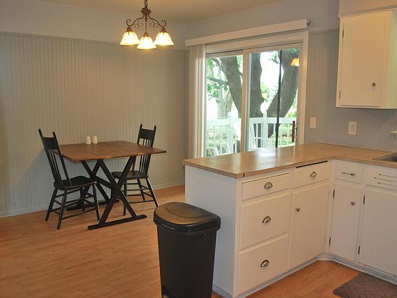 4th image of 202 W Melody Ave