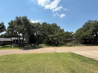 28 Cheyenne Trl, Morgans Pt Resort, TX 76513