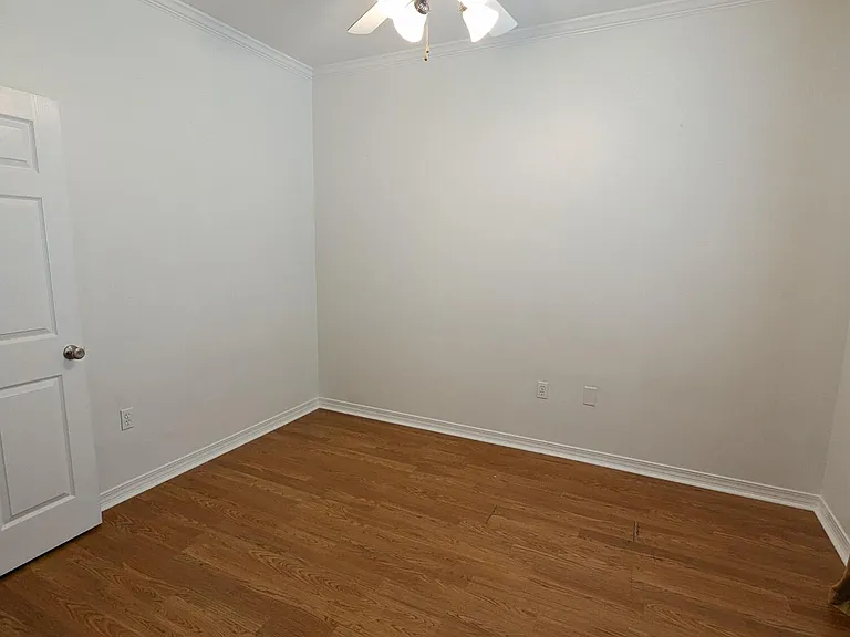 1537 Bentley Cir — Photo 22