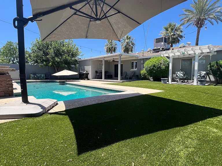 7437 E Taylor St — Photo 3
