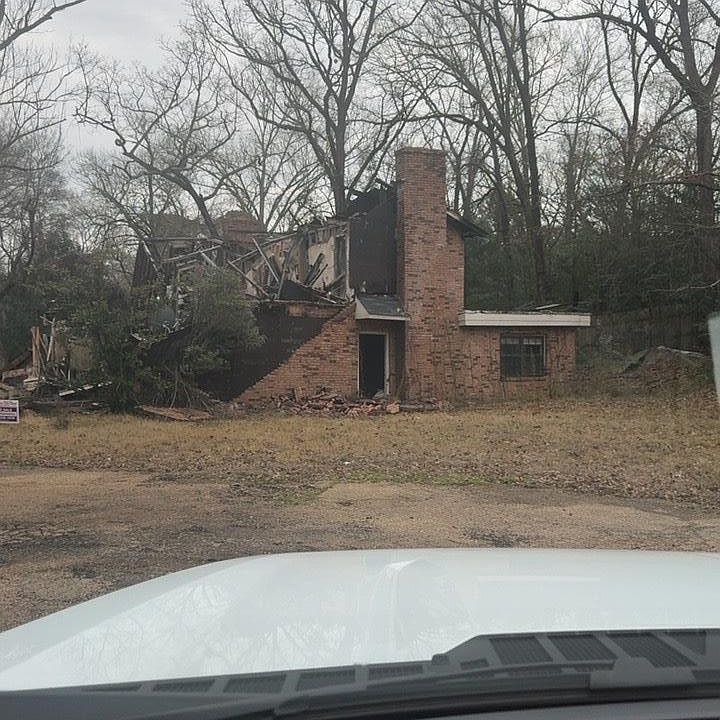 1st image of 591 Woodland Hills Pl