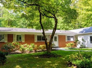 6700 Persimmon Tree Rd, Bethesda, MD 20817