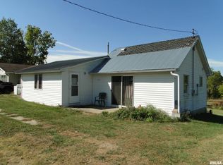740 S Jackson St, Blandinsville, IL 61420
