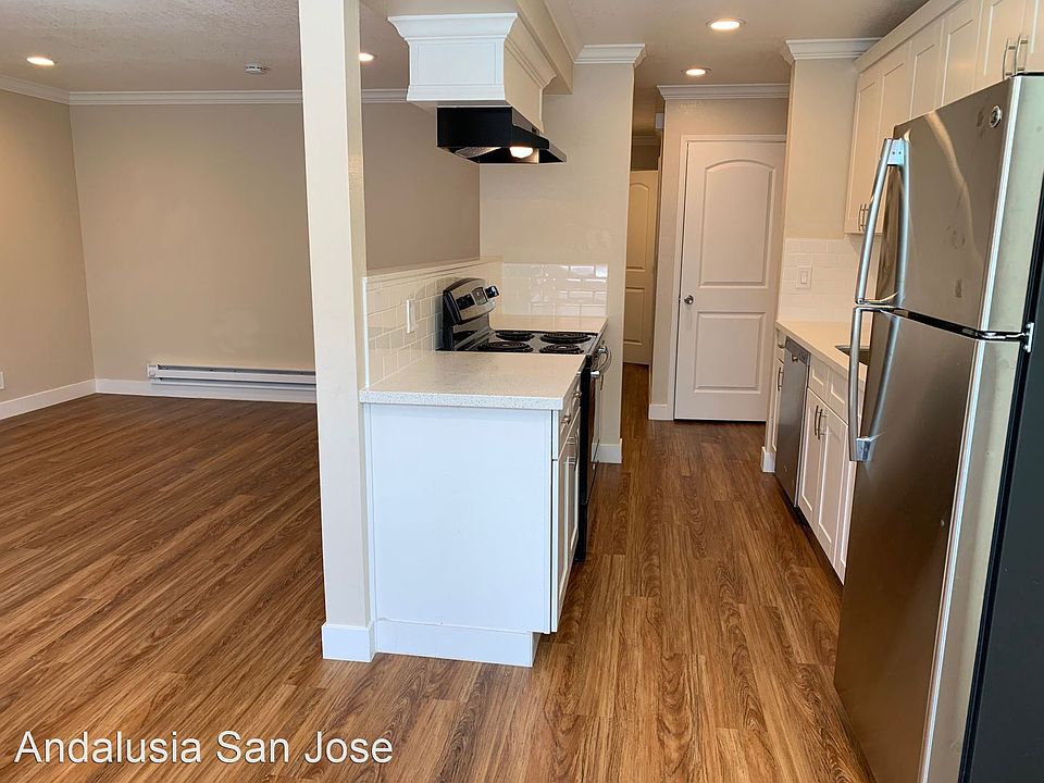 1st image of 3730 Moorpark Ave #16