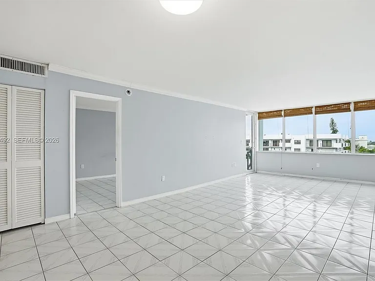 8233 Harding Ave #504 — Photo 4