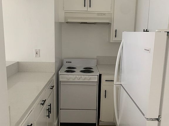 4th image of 10405 Irene St APT 205