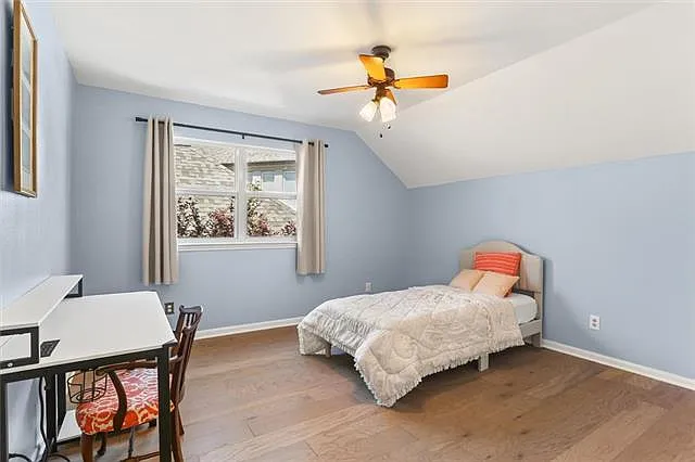 4521 Taft Park — Photo 18