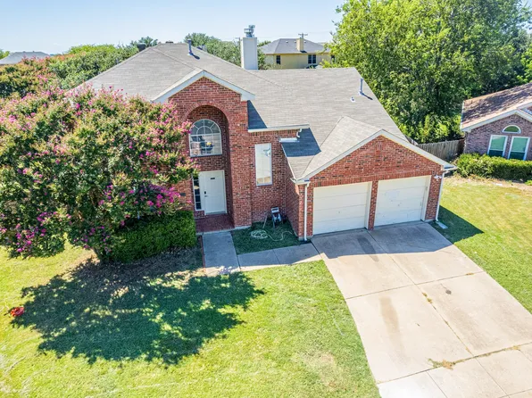 6200 Woolwich Dr, Arlington, TX 76001