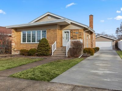 5004 Harnew Rd S, Oak Lawn, IL, 60453