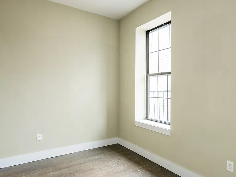 319 Knickerbocker Ave #3A — Photo 6