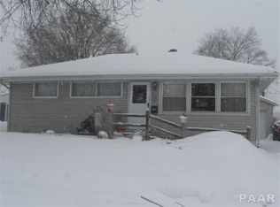 1402 Illinois St, Pekin, IL 61554