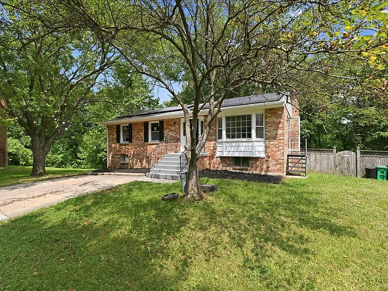 9200 Pebble Ct — Photo 39