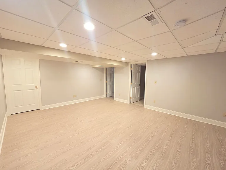 34 W 26th Ave — Photo 18