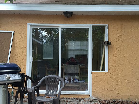 3rd image of 215 Clara Vista St