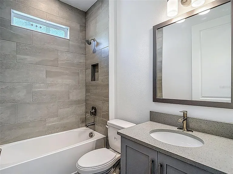 410 S West Shore Blvd — Photo 39