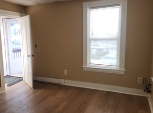 28 Richmond St, Blackstone, MA 01504