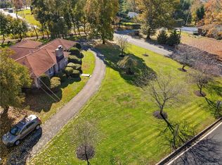 188 Van Wyck Rd, Blauvelt, NY 10913