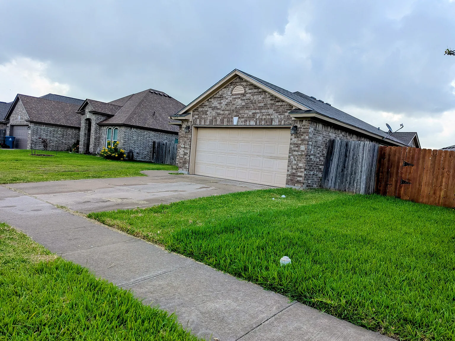 4 bed, 1509 sqft, $1,895 — Photo 3