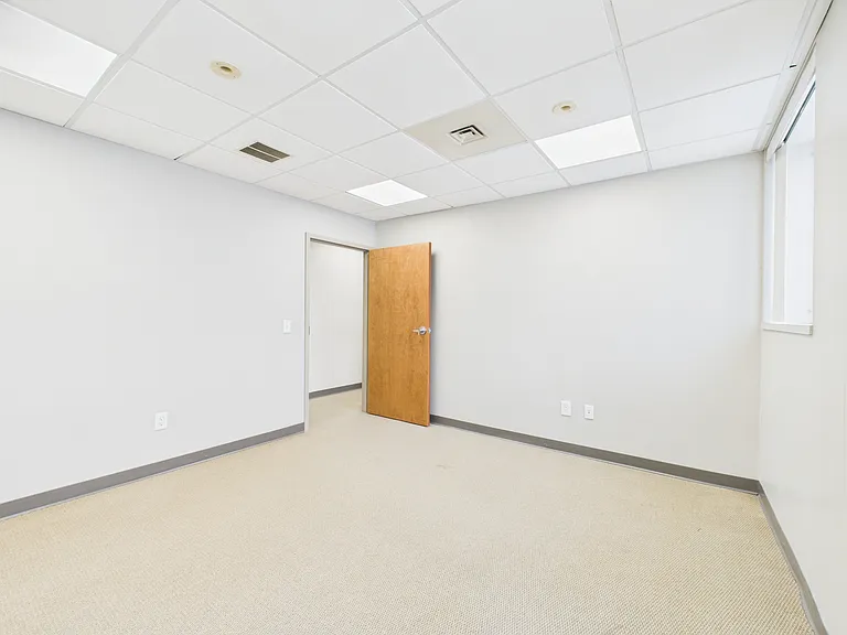 174 Armistice Blvd #1-A — Photo 15