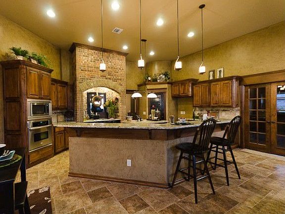 5th image of 18709 Scarlet Oak Ln