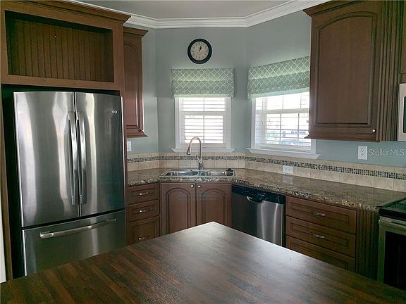 2nd image of 665 Mount Lancaster Ave NE #639