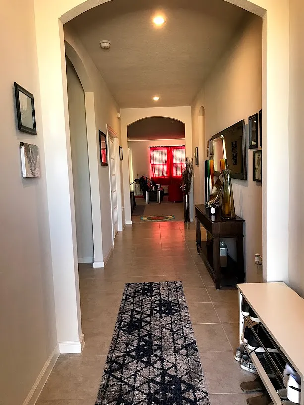 4 bed, 2547 sqft, $3,000 — Photo 3
