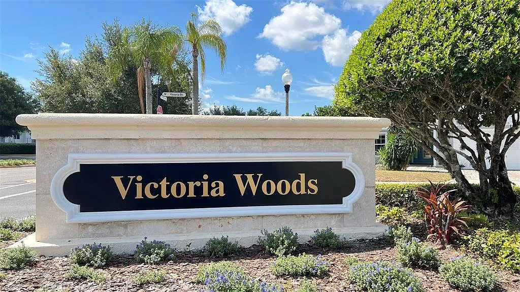 4 bed, 3.0 bath, 2215 sqft, $2,295 — Photo 4
