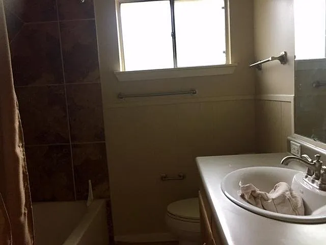 Bath 2 - between Bedrooms 2 & 3