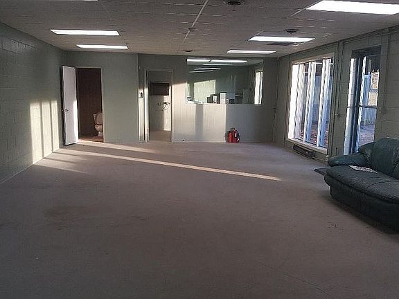  4 offices 3 baths ready .