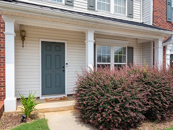 4th image of 154 Spring Crossing Cir