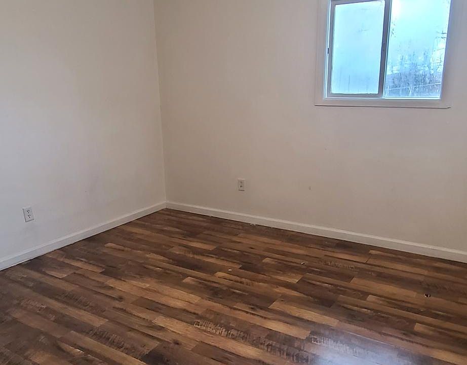 2nd image of 1778 Sheridan Rd #4