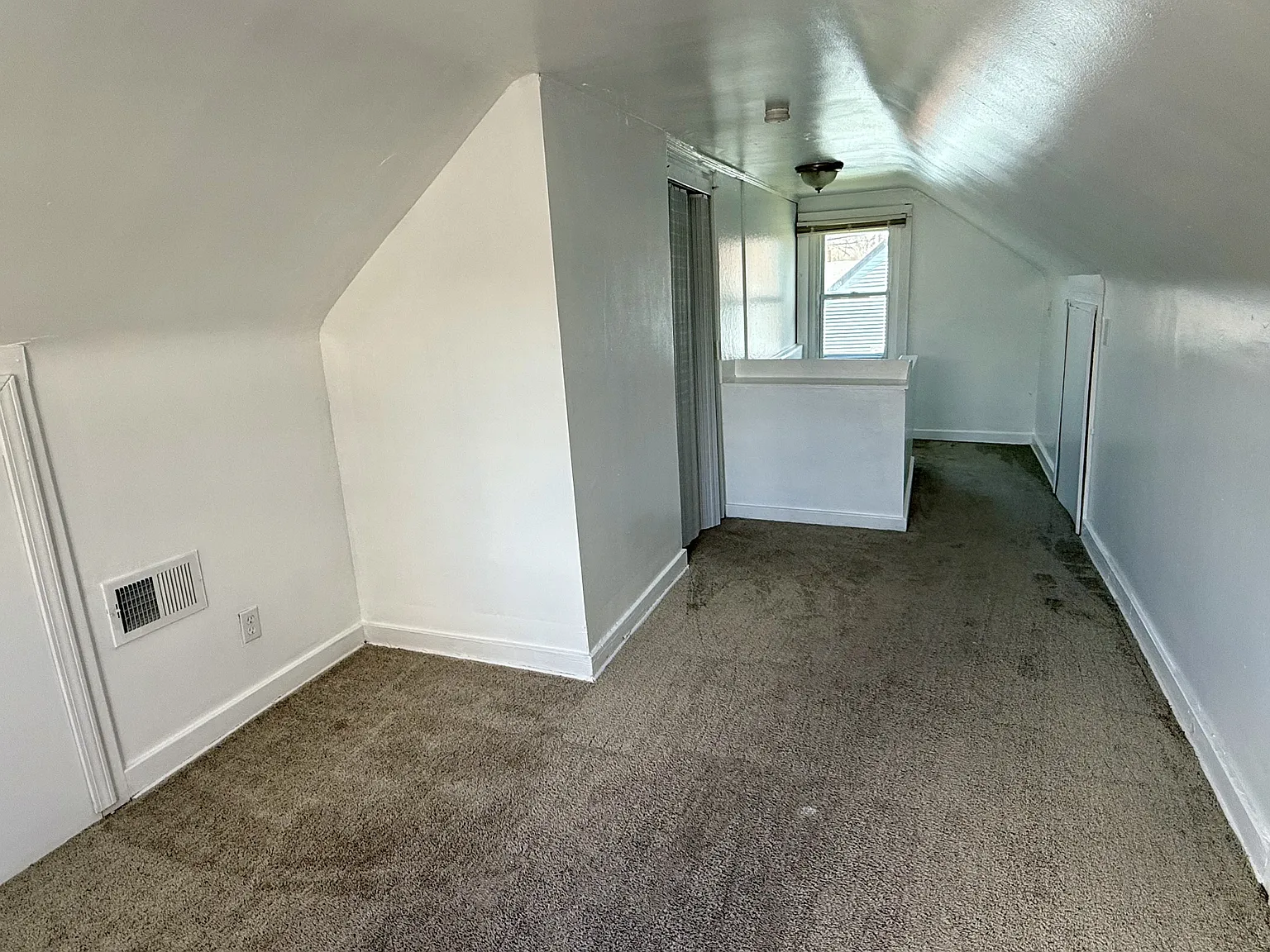 18730 Meier Street - 1 — Photo 2