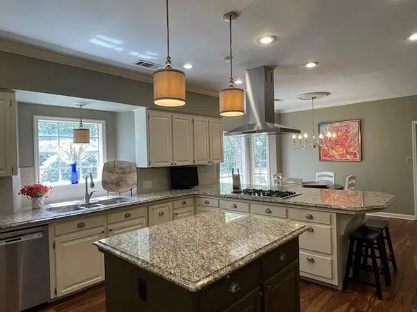 103 Creekmore Rd, Greenville, MS 38701