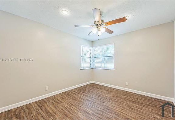 3rd image of 10108 Windtree Ln S
