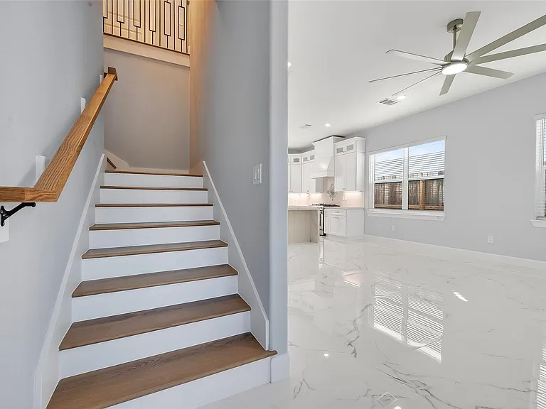 3344 Sanders St — Photo 7