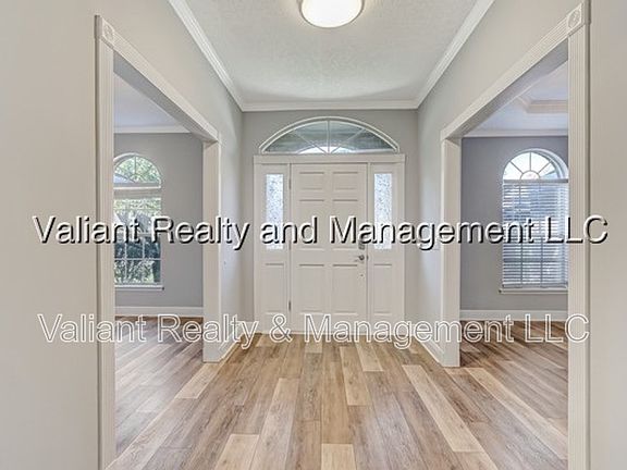 5th image of 13807 Carters Grove Ln