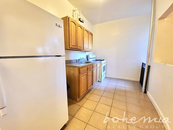 3rd image of 450 W 162nd St APT 2E