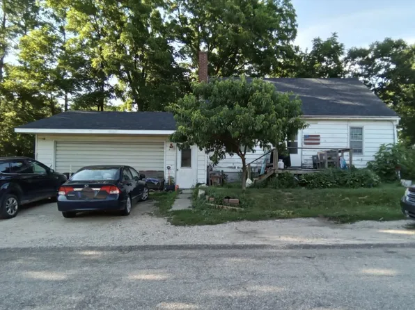 146 W 2nd St, Vermontville, MI 49096