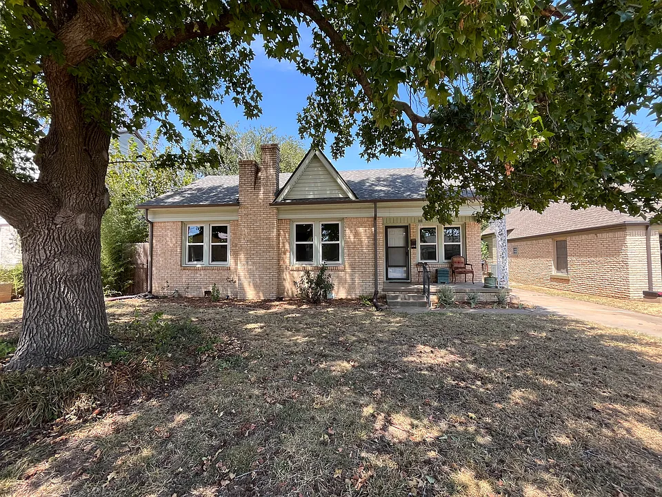 3337 NW 24th St