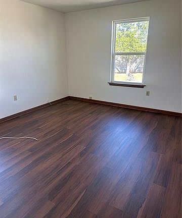 5th image of 315 Woodland Dr APT A