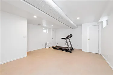 Rented by Benjamin Realty Since 1980