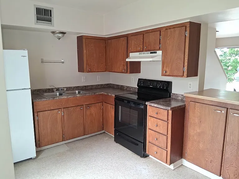 1500 Norman Bauer Dr — Photo 4