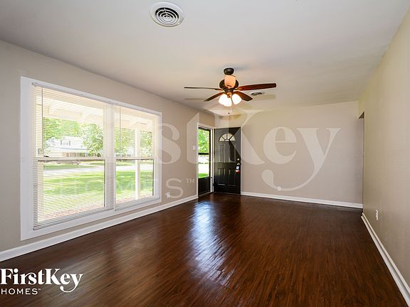 5th image of 12465 Larkwood Dr