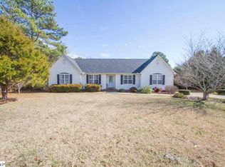 402 E Harper Ridge Dr, Seneca, SC 29678