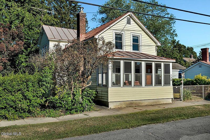 3rd image of 138 Elm Street