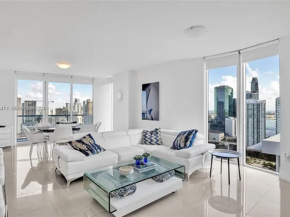 185 SW 7th St, Miami, FL