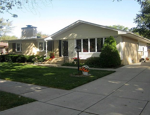 1st image of 447 W Arquilla Dr