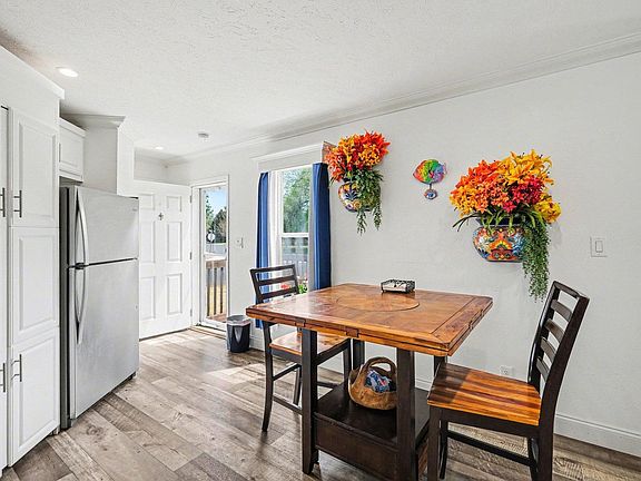 5th image of 3109 E Mulberry St #29